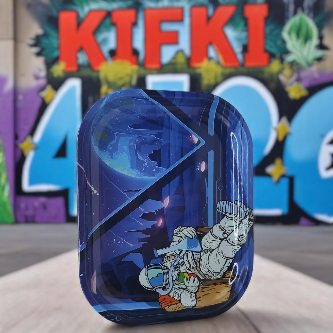 Rolling Tray "Astronaut" von vorne